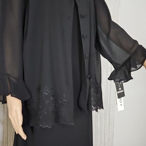 Studio I - Maxi Length 2 Piece Black Dress with Button Up Blouse Size 20W - Picture 4 of 16